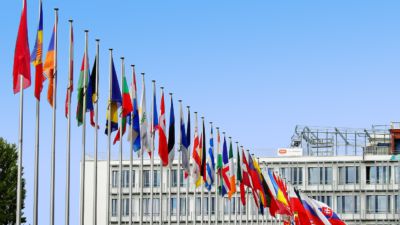 Europeiska flaggor på rad