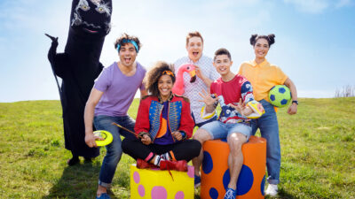 Programledarna i sommarlov